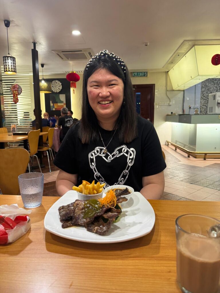 Ms Grace – Multilingual Primary English Math Science Tutor at ClearMinds Tuition Centre Toa Payoh